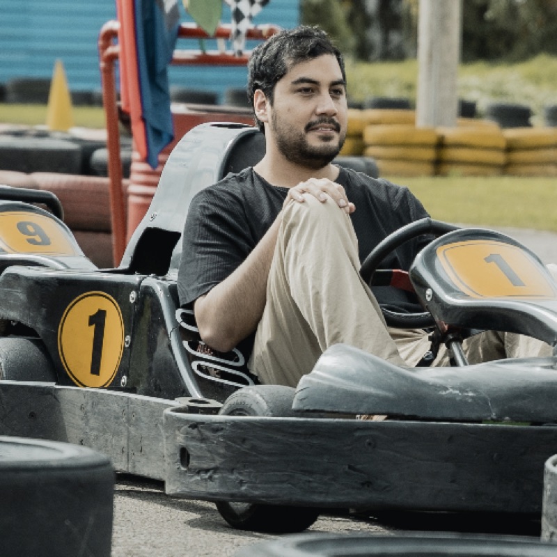 Portrait of Jarvy Sanchez, Co-Founder and CTO and Leanware team member